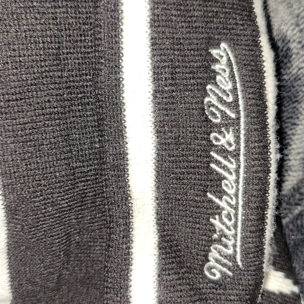Mens NY NETS beanie - Picture 3 of 7